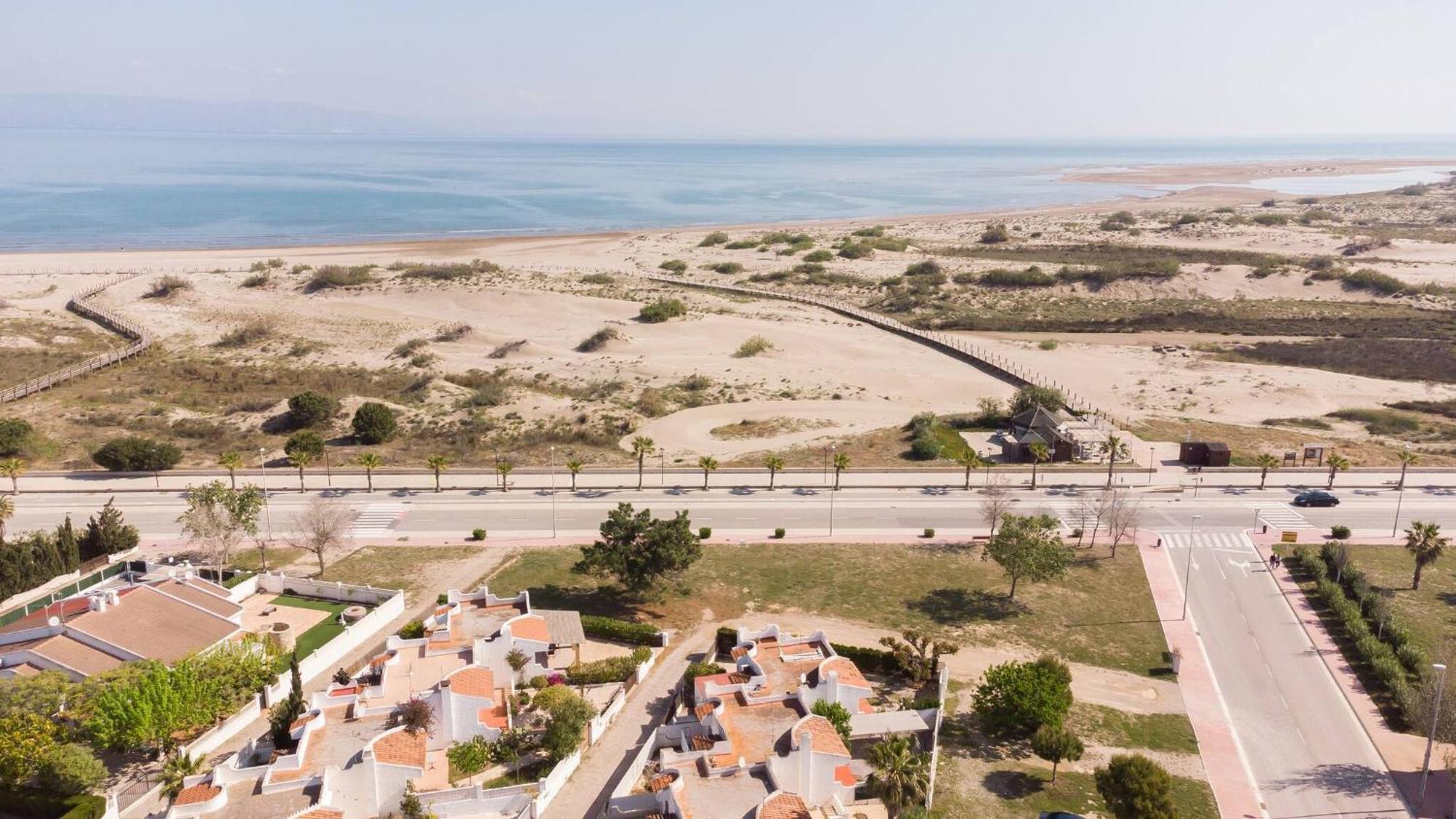Eusebio - Casa En Riumar Para 4 Personas Y En Primera Linia De Mar - Deltavacaciones Esterno foto